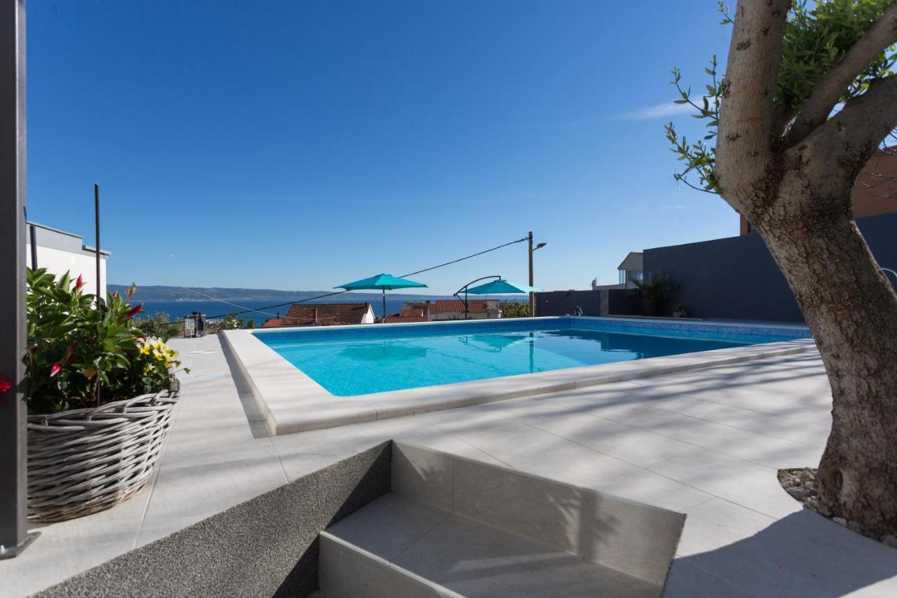 Apartments Lidija - Sea View Apartment With Exclusive Right Of Using Hot Tub Or Split Level Apartment With Exclusive Right Of Using Pool Podstrana Exterior foto